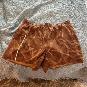 DSG Men’s Brown Athletic Shorts with Subtle Pattern